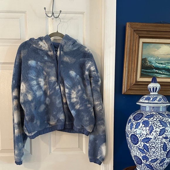Women’s Aerie Offline Blue Tie-Dye Sherpa Fleece Full Zip Cropped Hoodie Size XL - Picture 2 of 10
